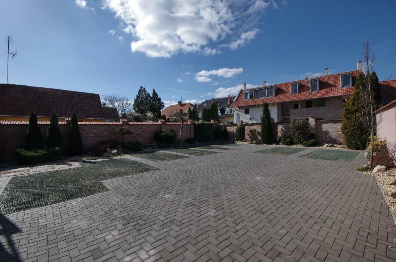 Royal Residence Apartments Gyula Εξωτερικό φωτογραφία
