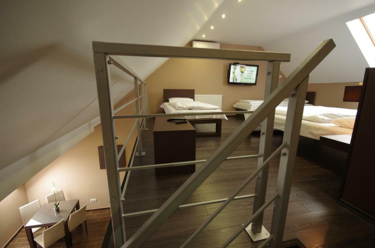 Royal Residence Apartments Gyula Εξωτερικό φωτογραφία