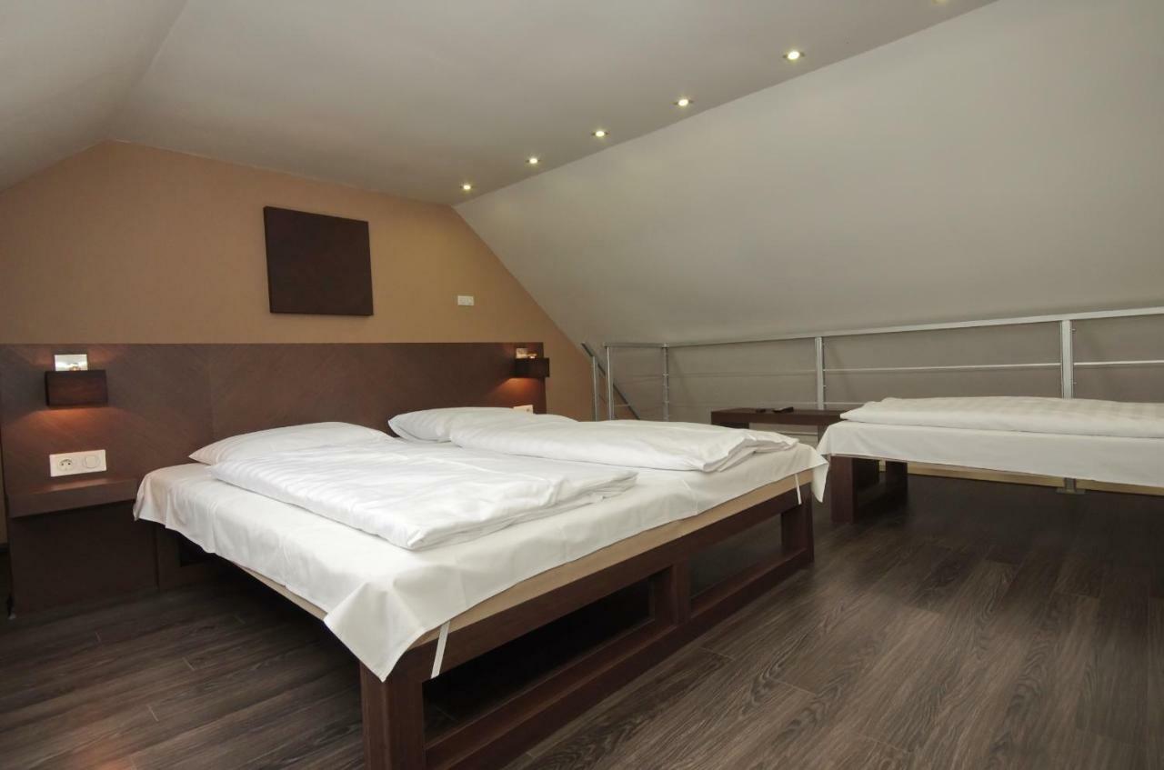 Royal Residence Apartments Gyula Εξωτερικό φωτογραφία