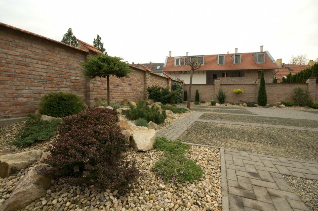 Royal Residence Apartments Gyula Εξωτερικό φωτογραφία